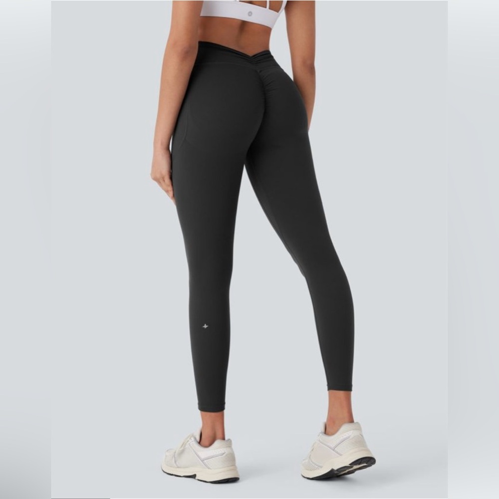 HALARA so-cinched Midnight Black Leggings